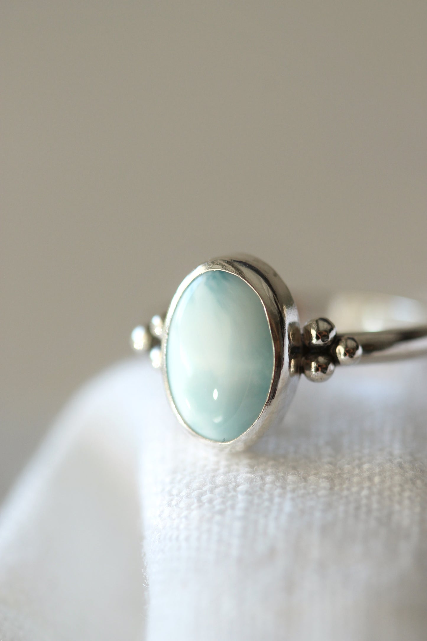 Larimar 3-pearl ring 55